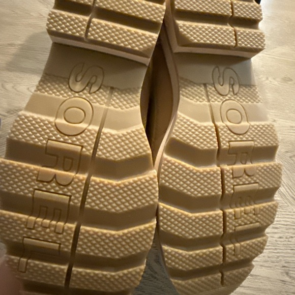 Sorel Women's Lennox Lace Cozy Stacked Waterproof NL4842-712 size 9.5 - Picture 4 of 5